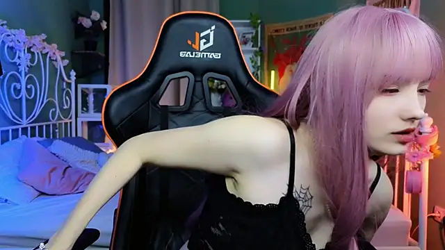 Akemi Sora  online show from 4, 3, 2025