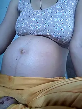 Snapshot of lovely----bhabhi chatting on 16, 3, 2026 lovely----bhabhi online show from 16, 3, 2026