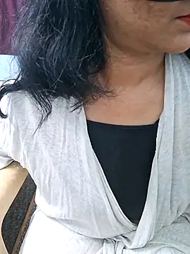 Snapshot of Jassi_Does chatting on 19, 2, 2025 Jassi Does online show from 19, 2, 2025