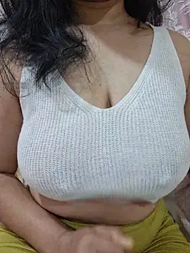 Snapshot of Jassi_Does chatting on 10, 3, 2026 Jassi Does online show from 10, 3, 2026