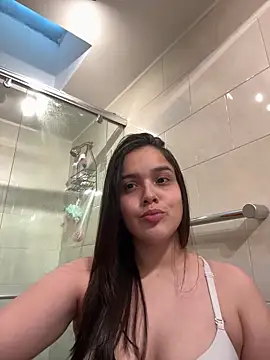 Lana Pearce online show from 4, 10, 2025