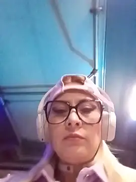 CandieGilson   online show from 16, 5, 2026