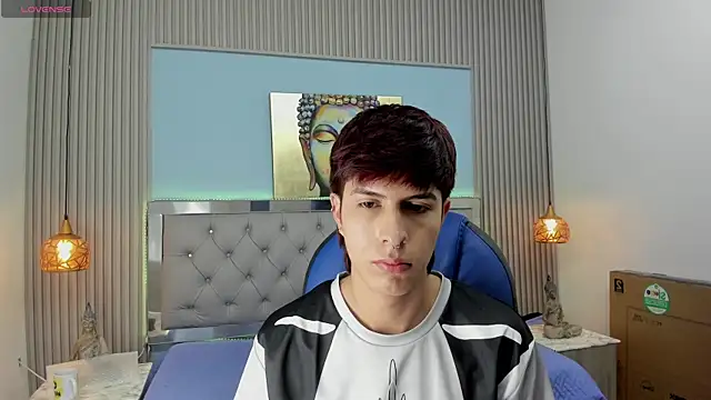 Estiv18  online show from 14, 12, 2025