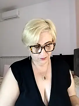 Pumabionda online show from 12, 11, 2025