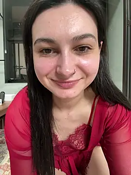 lunalovelee online show from 15, 4, 2026