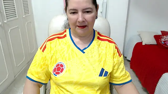 leonela 69 online show from 28, 6, 2026