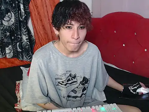 Alien Twink online show from 4, 10, 2025