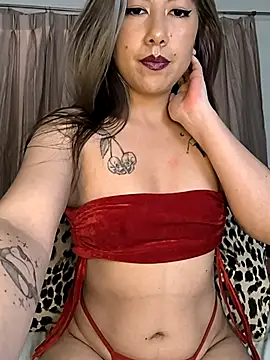 Snapshot of Tiff_Doll chatting on 6, 10, 2025 Tiff Doll online show from 6, 10, 2025