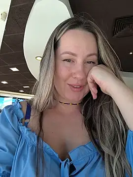 Snapshot of Mona_Plus chatting on 11, 1, 2026 Mona Plus online show from 11, 1, 2026