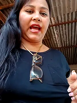 promiscuous-indecent-momm online show from 22, 3, 2025