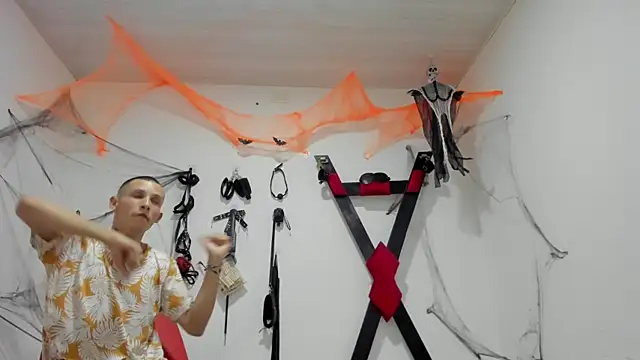 Isak Millan online show from 1, 11, 2025