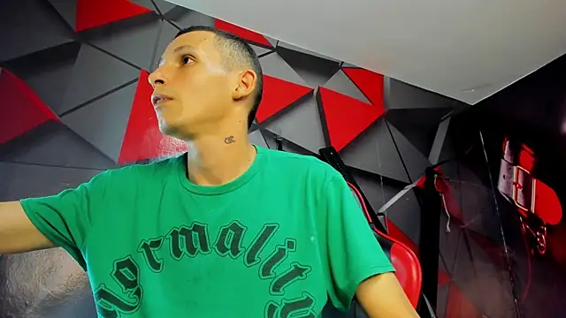 Isak Millan online show from 9, 11, 2025