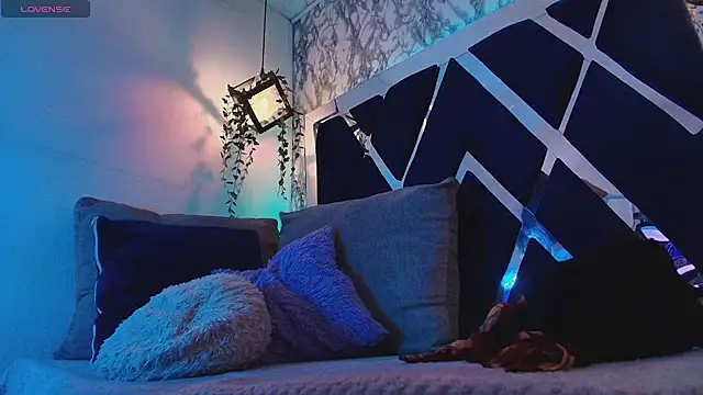 charlotte bluee online show from 16, 9, 2025