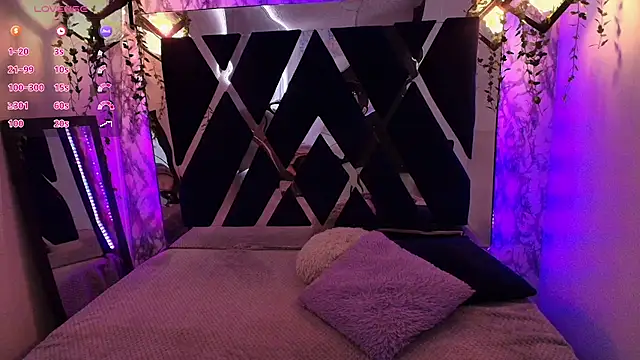 charlotte bluee online show from 24, 9, 2025