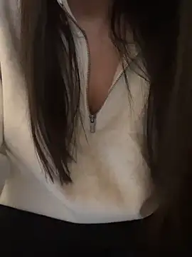 Snapshot of ruru-3 chatting on 14, 2, 2025 ruru-3 online show from 14, 2, 2025