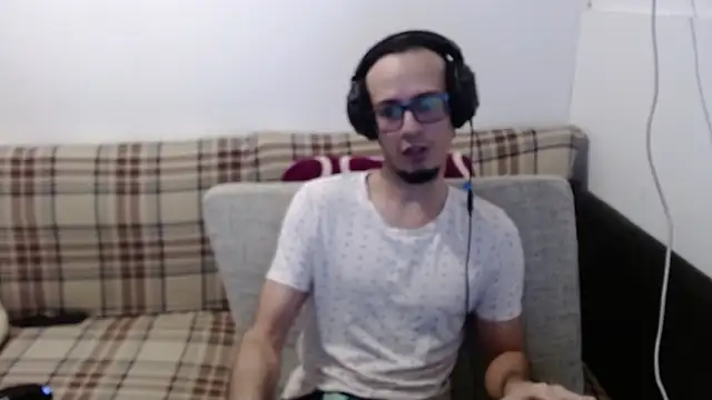 Snapshot of cholitohermoso chatting on 4, 7, 2026 cholitohermoso online show from 4, 7, 2026