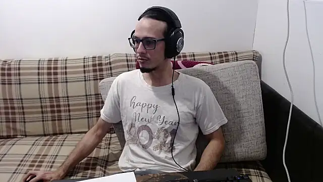 Snapshot of cholitohermoso chatting on 13, 7, 2026 cholitohermoso online show from 13, 7, 2026