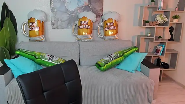 GabriellaMays online show from 1, 10, 2025