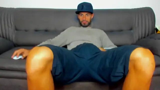 sexyhotmusclesforyou1 online show from 4, 11, 2025