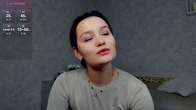 Snapshot of VeronaBlink chatting on 4, 3, 2025 VeronaBlink online show from 4, 3, 2025