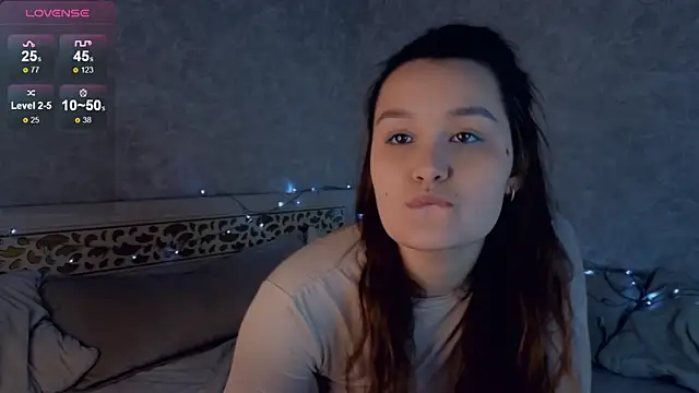 Snapshot of VeronaBlink chatting on 11, 3, 2025 VeronaBlink online show from 11, 3, 2025