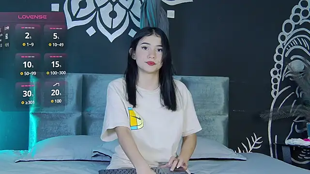 Arii moon online show from 12, 3, 2025