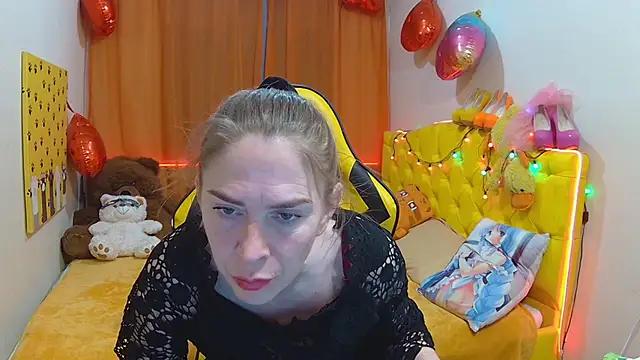 TessaDaybreak online show from 22, 3, 2025