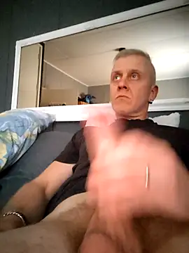 Snapshot of Teemu chatting on 15, 9, 2025 Teemu online show from 15, 9, 2025