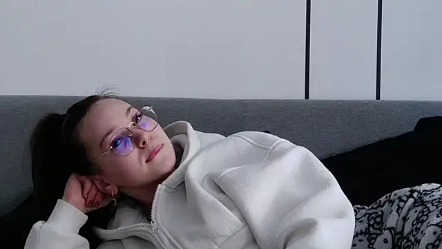 -Amora online show from 31, 3, 2026