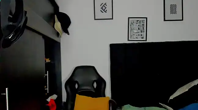 Snapshot of arnold_bekam chatting on 20, 3, 2025 arnold bekam online show from 20, 3, 2025