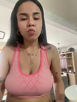 Snapshot of Naatalia chatting on 15, 2, 2025 Naatalia online show from 15, 2, 2025