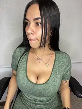 Snapshot of Naatalia chatting on 19, 2, 2025 Naatalia online show from 19, 2, 2025