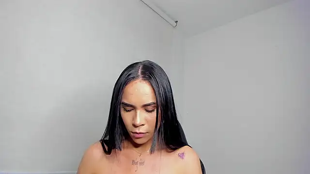 Snapshot of Naatalia chatting on 2, 3, 2025 Naatalia online show from 2, 3, 2025