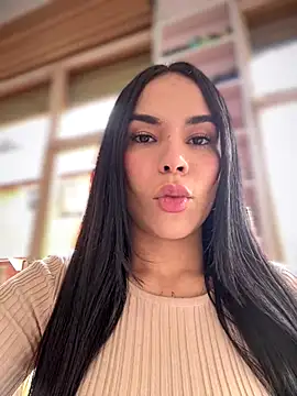 Snapshot of Naatalia chatting on 16, 10, 2025 Naatalia online show from 16, 10, 2025