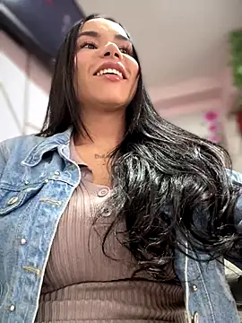 Snapshot of Naatalia chatting on 17, 10, 2025 Naatalia online show from 17, 10, 2025