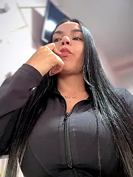 Snapshot of Naatalia chatting on 21, 10, 2025 Naatalia online show from 21, 10, 2025