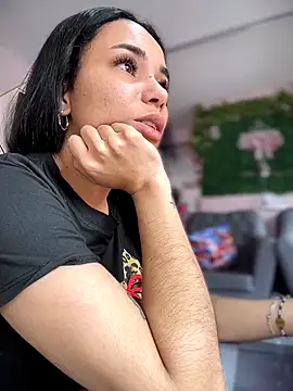 Snapshot of Naatalia chatting on 22, 12, 2025 Naatalia online show from 22, 12, 2025