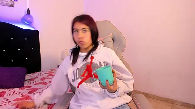 Melany  dreams online show from 26, 2, 2025