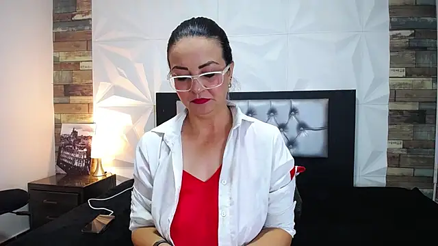 Azaahara  online show from 22, 2, 2025