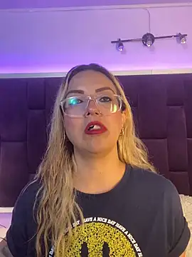 Azaahara  online show from 18, 3, 2026