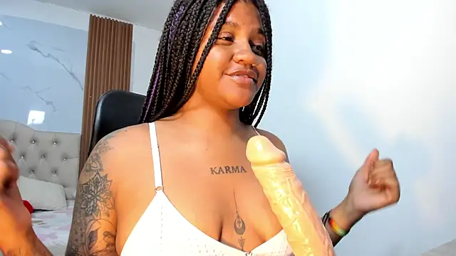 Snapshot of ZahraRose chatting on 17, 1, 2026 ZahraRose online show from 17, 1, 2026