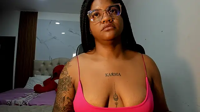 Snapshot of ZahraRose chatting on 13, 2, 2026 ZahraRose online show from 13, 2, 2026