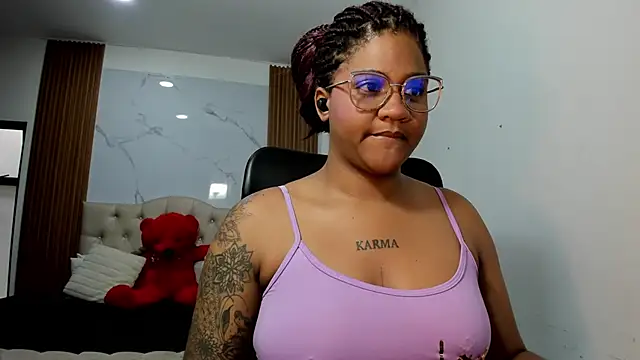 Snapshot of ZahraRose chatting on 26, 2, 2026 ZahraRose online show from 26, 2, 2026