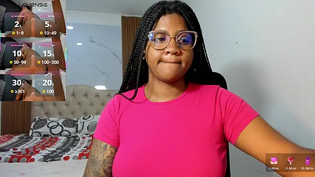 Snapshot of ZahraRose chatting on 22, 6, 2026 ZahraRose online show from 22, 6, 2026