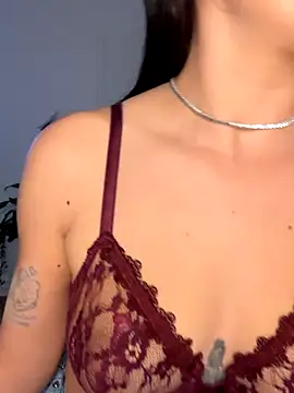 YoungHotMilf97 online show from 8, 11, 2025