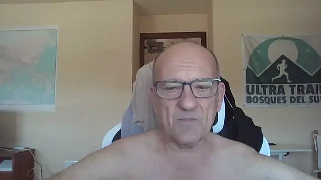 Snapshot of llopaco chatting on 19, 4, 2026 llopaco online show from 19, 4, 2026