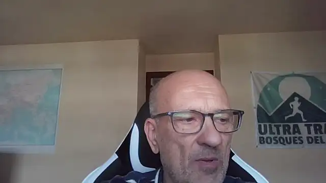 Snapshot of llopaco chatting on 15, 5, 2026 llopaco online show from 15, 5, 2026