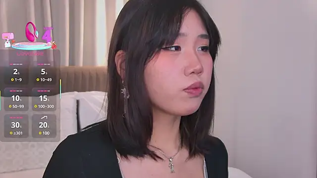 Snapshot of HitomiAoki chatting on 6, 3, 2025 HitomiAoki online show from 6, 3, 2025