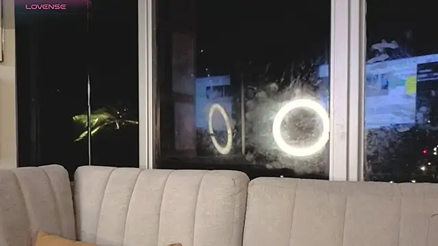 Snapshot of Ivanna_West chatting on 29, 4, 2026 Ivanna West online show from 29, 4, 2026