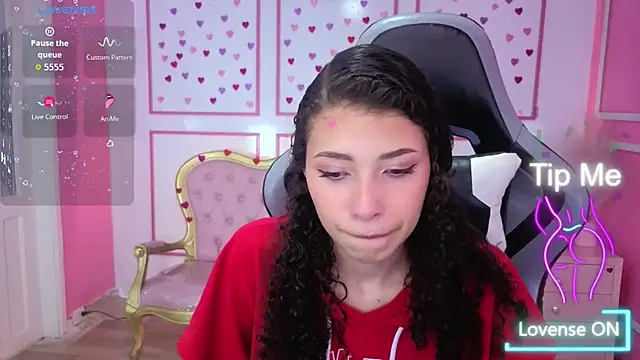 danatella a online show from 18, 12, 2025